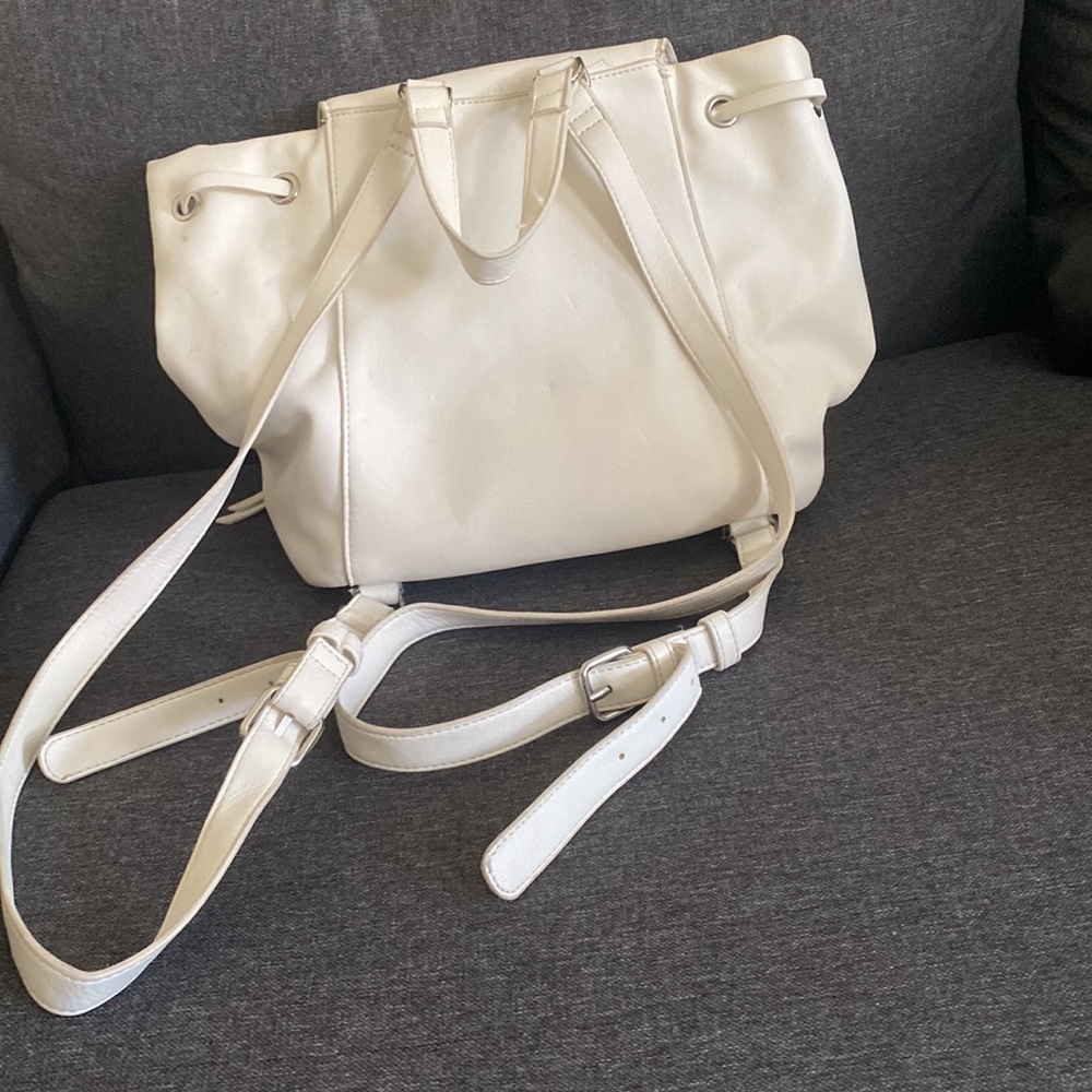White backpack - Picture 2 of 3